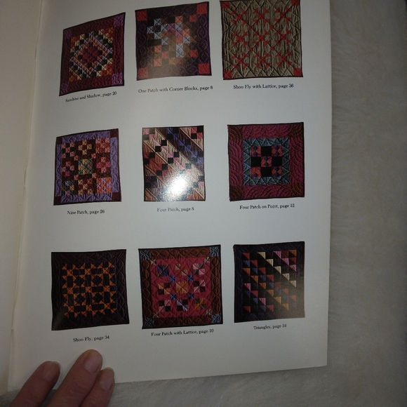 BOOKS Twenty Little Amish Quilts with Full Size Templates by Gwen Marston - Picture 5 of 6